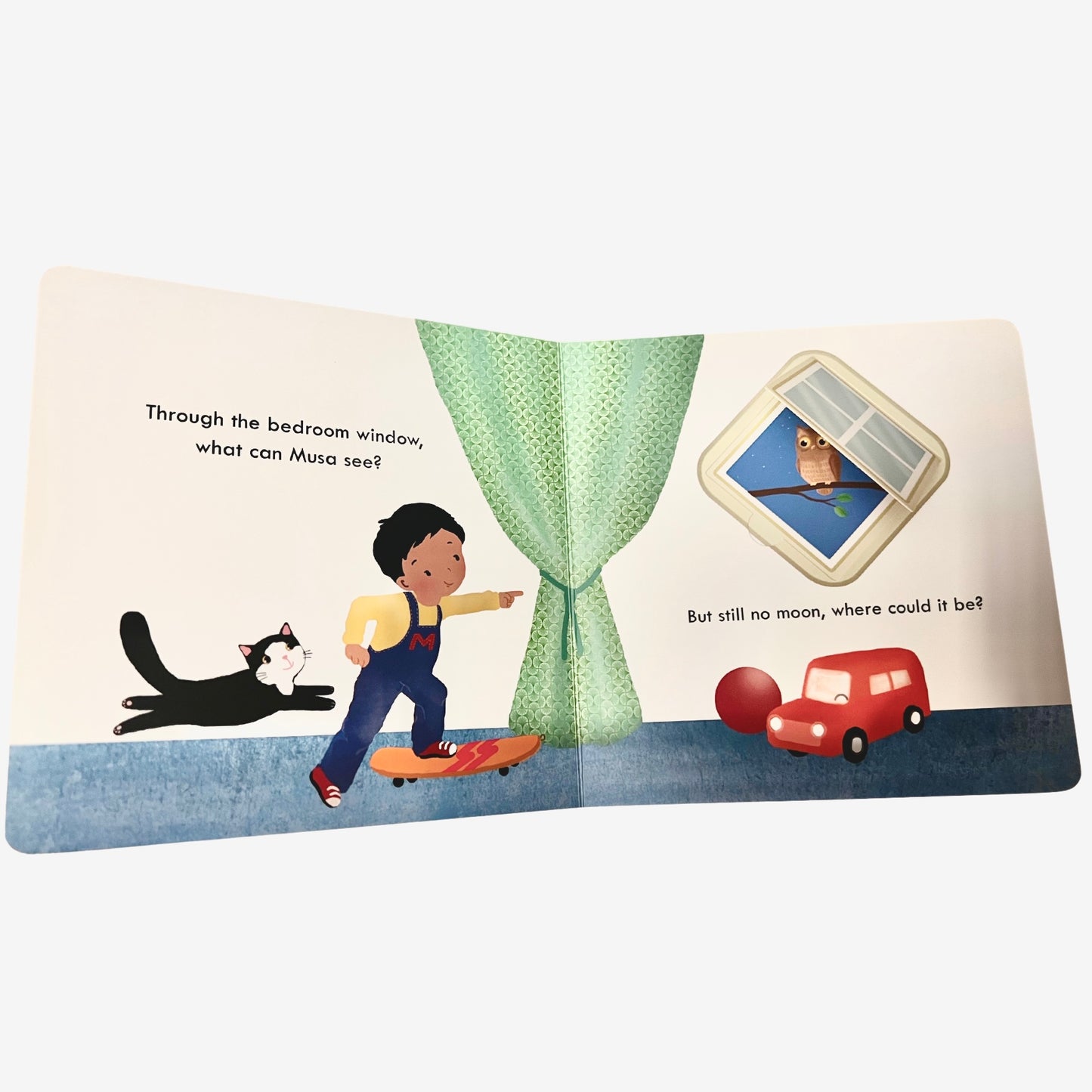 Musa and the Ramadan Moon; A Lift-the-flap Book