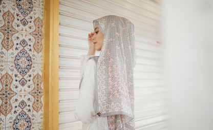 You will be with Whom You Love Series - Shawl Set